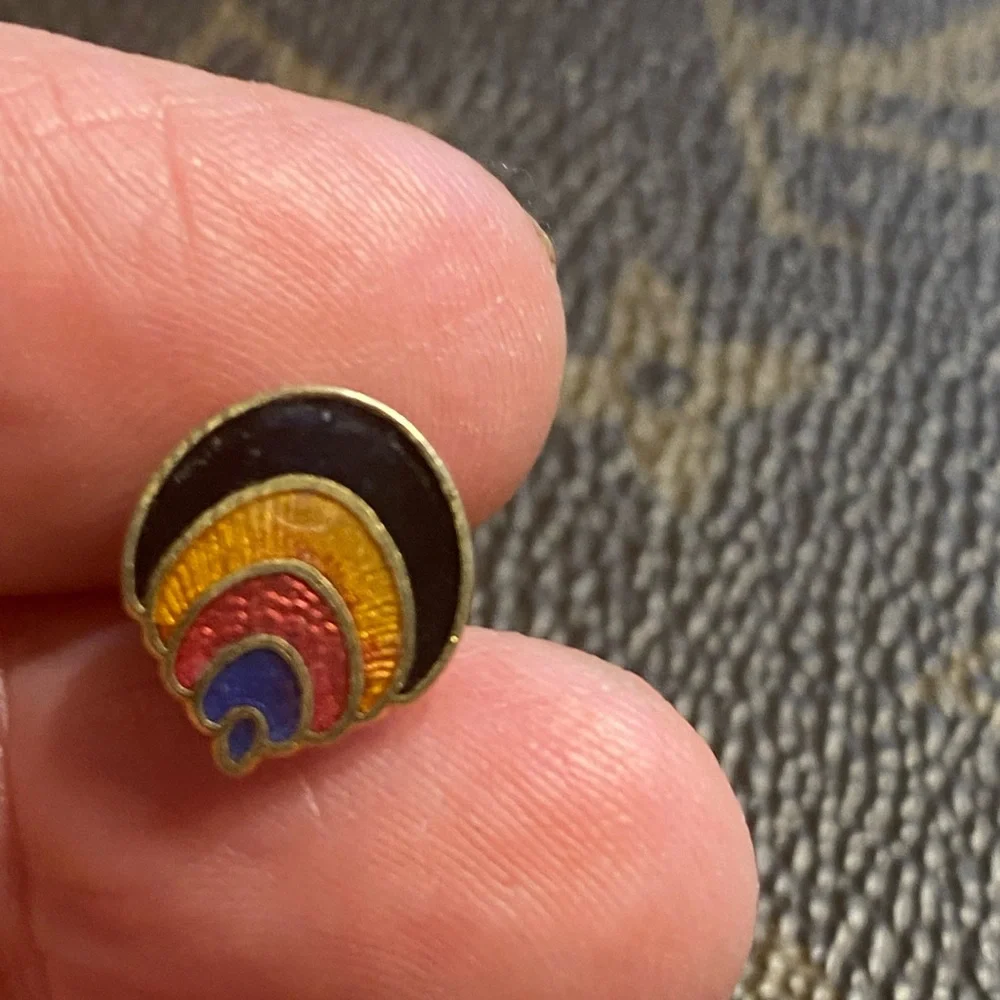 Vintage small stud earrings multi-colored cloisonné enamel 1980’s